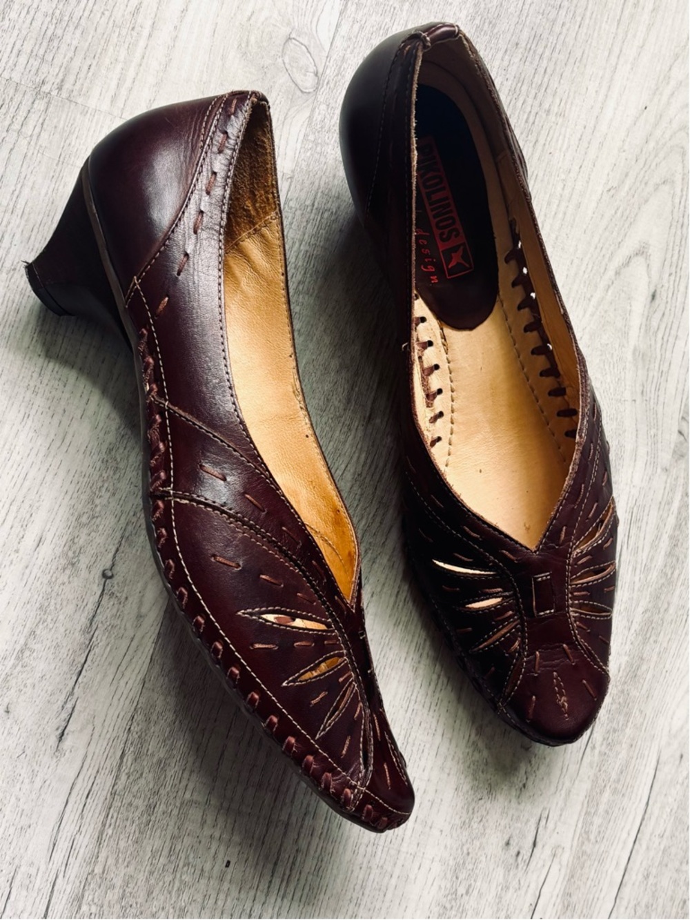 PIKOLINOS Dark Brown Low Kitten Heel Leather Boho Pumps Cutout Detail-Size 9, 40